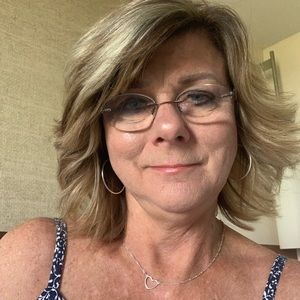 Meet your Posher, Kay